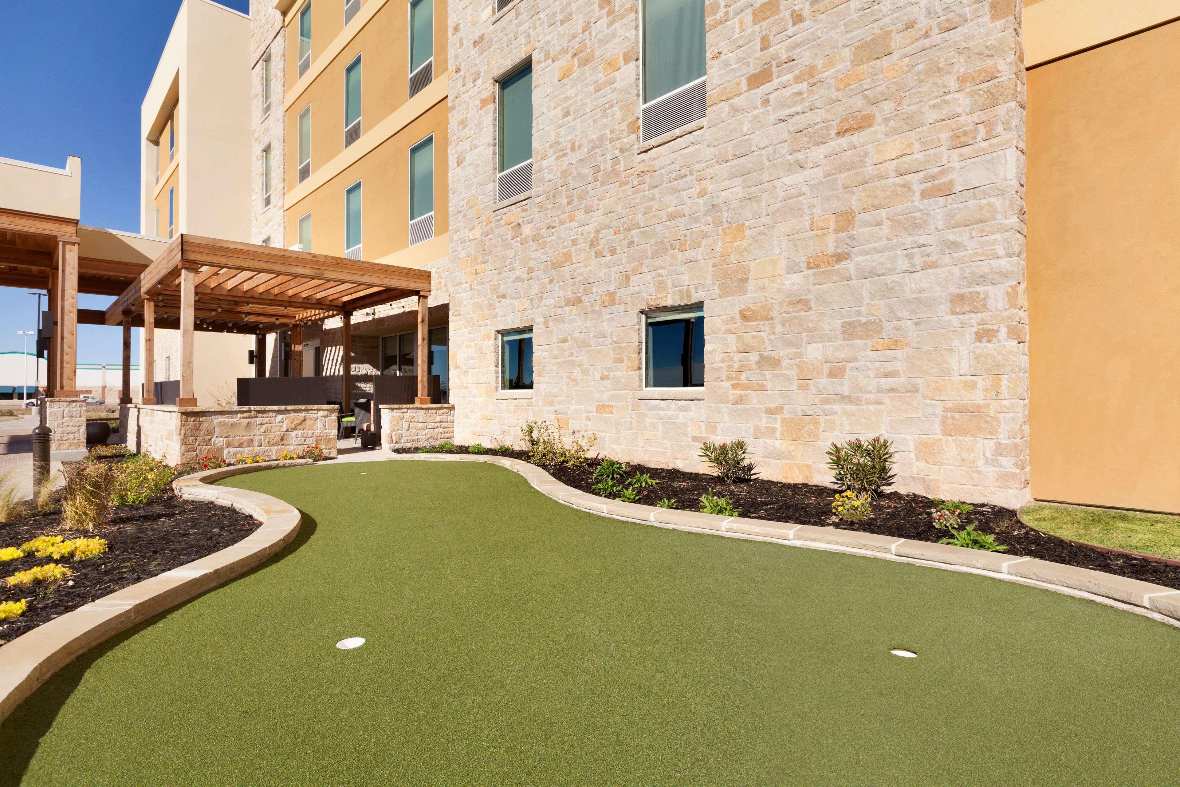 Home2 Suites By Hilton Lubbock Eksteriør billede