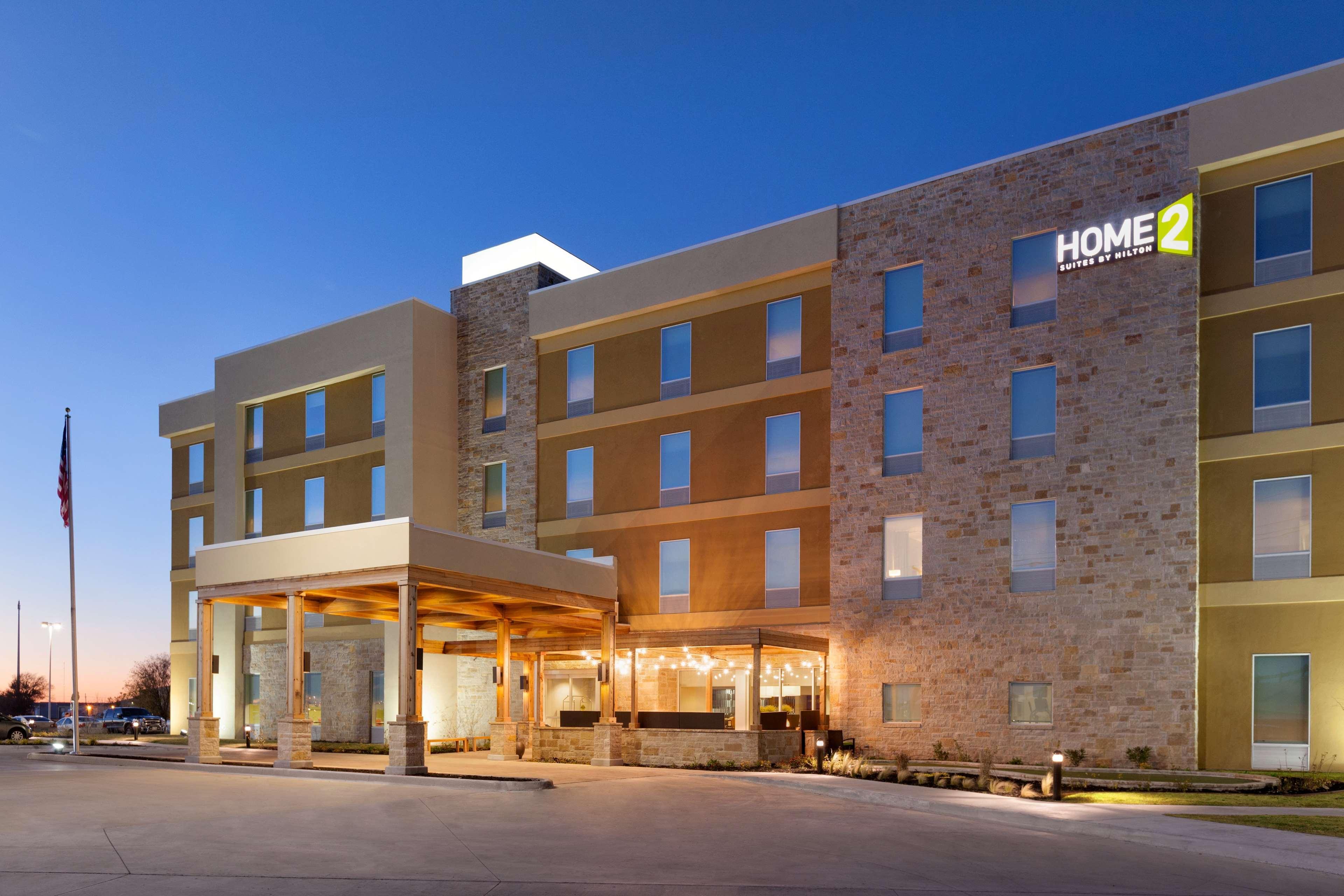 Home2 Suites By Hilton Lubbock Eksteriør billede